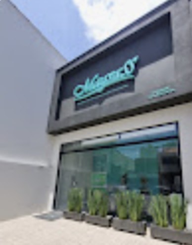 Fachada da unidade na R. Caio Graco, 518
